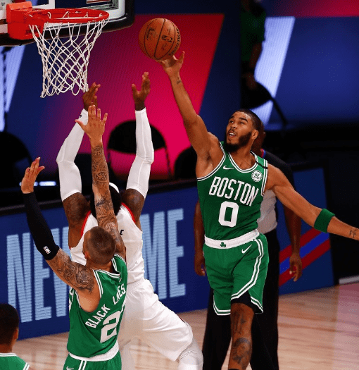 浙江队窗口期完成体检塔图姆在澳大利亚队比赛中出色防守,里程碑夜密尔沃基雄鹿更衣室发声瞬间刷屏的简单介绍星空体育