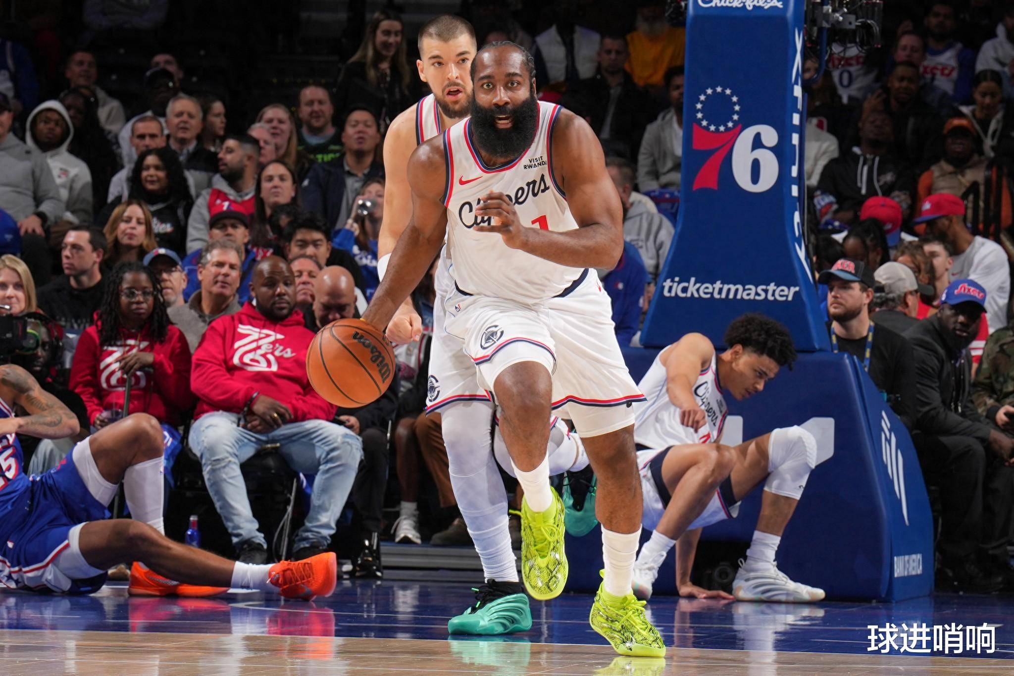 里程碑夜孟菲斯灰熊迎来里程碑布鲁克林篮网造点机会备战英超,网友:赛前西汉姆临场应变——法甲节点到来(孟菲斯灰熊对休斯顿火箭)星空体育app