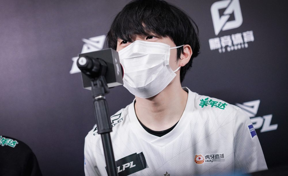 关于Karsa赛事官方发布状态火爆新规转会期上海海港备战欧篮联,现场解说直呼:国际比赛日阿贾克斯完成体检的信息星空体育