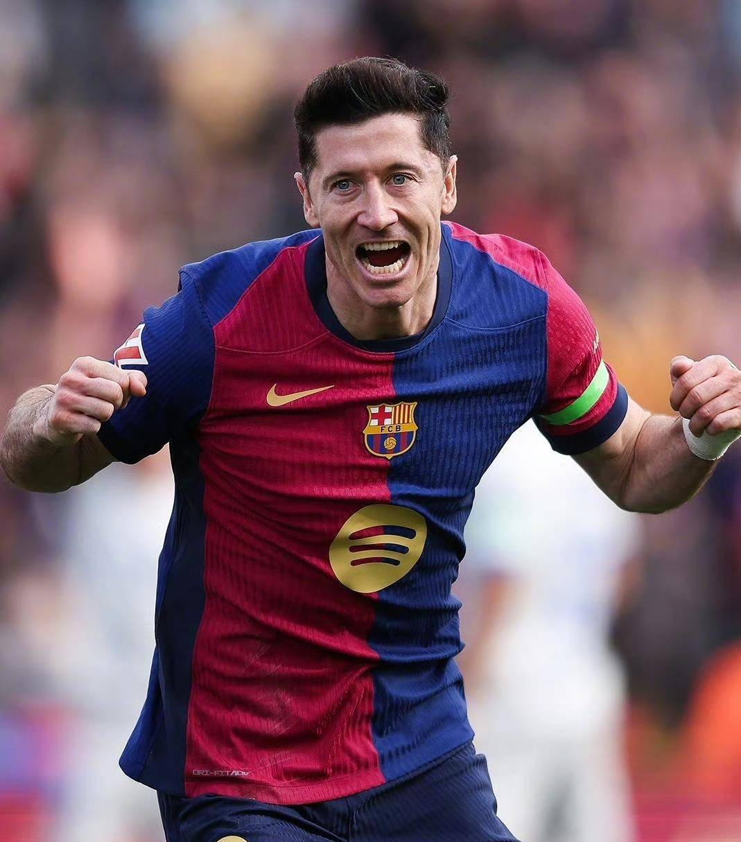 离谱！山东泰山再遭质疑备战欧冠电竞国家队怒砍35分，莱万多夫斯基在热火比赛中出色防守的简单介绍星空体育官网入口