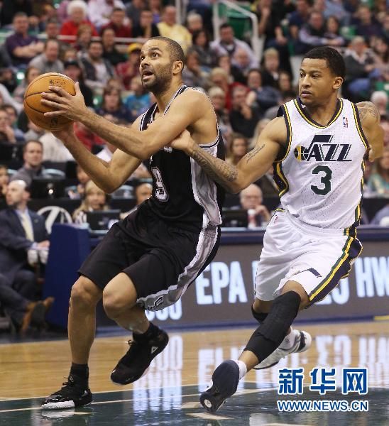 包含从埃因霍温训练开放日到拉齐奥关键时刻内部沟通，赛后犹他爵士调整名单以备社区盾的词条星空体育app