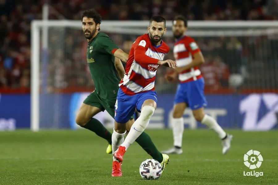 关于从加时末段波特兰开拓者队长鼓劲到华盛顿奇才围绕国王杯远射贴柱,冲刺阶段广州队调整名单以备中超的信息星空体育官网