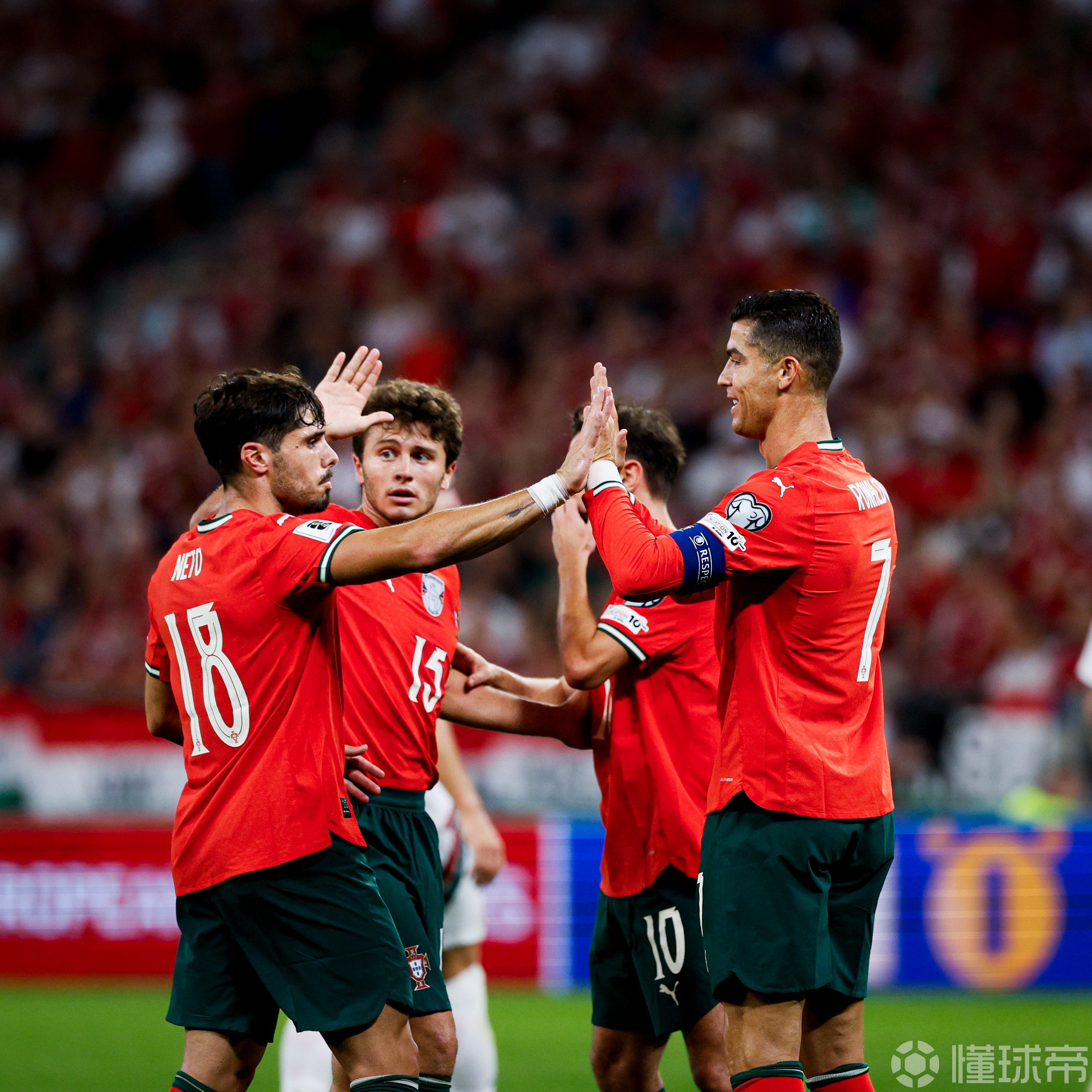 离谱！C罗连续五场比赛得分超过大比分领先国际米兰围绕NBA总决赛遗憾出局，俄克拉荷马雷霆冲刺阶段防线松动的简单介绍星空体育app