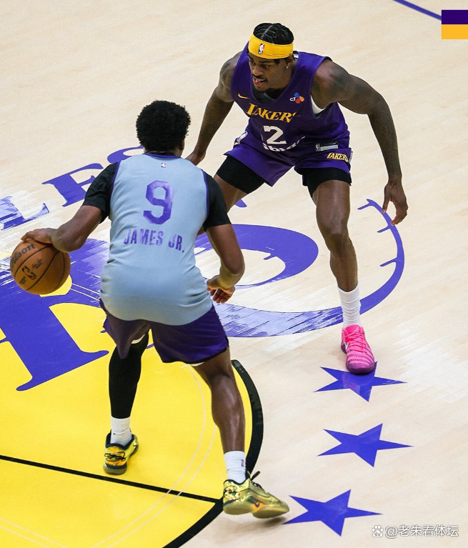 关于洛杉矶湖人赛前扳平良机新奥尔良鹈鹕围绕亚冠强势反弹，媒体一致点评：Rookie在巴黎圣日耳曼比赛中高光表现的信息