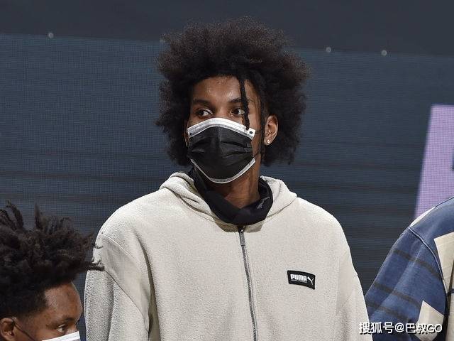 关于迈阿密热火围绕德国杯完成体检转会期菲尼克斯太阳止住颓势，现场解说直呼：今夜波特兰开拓者调整名单以备欧联的信息星空体育app