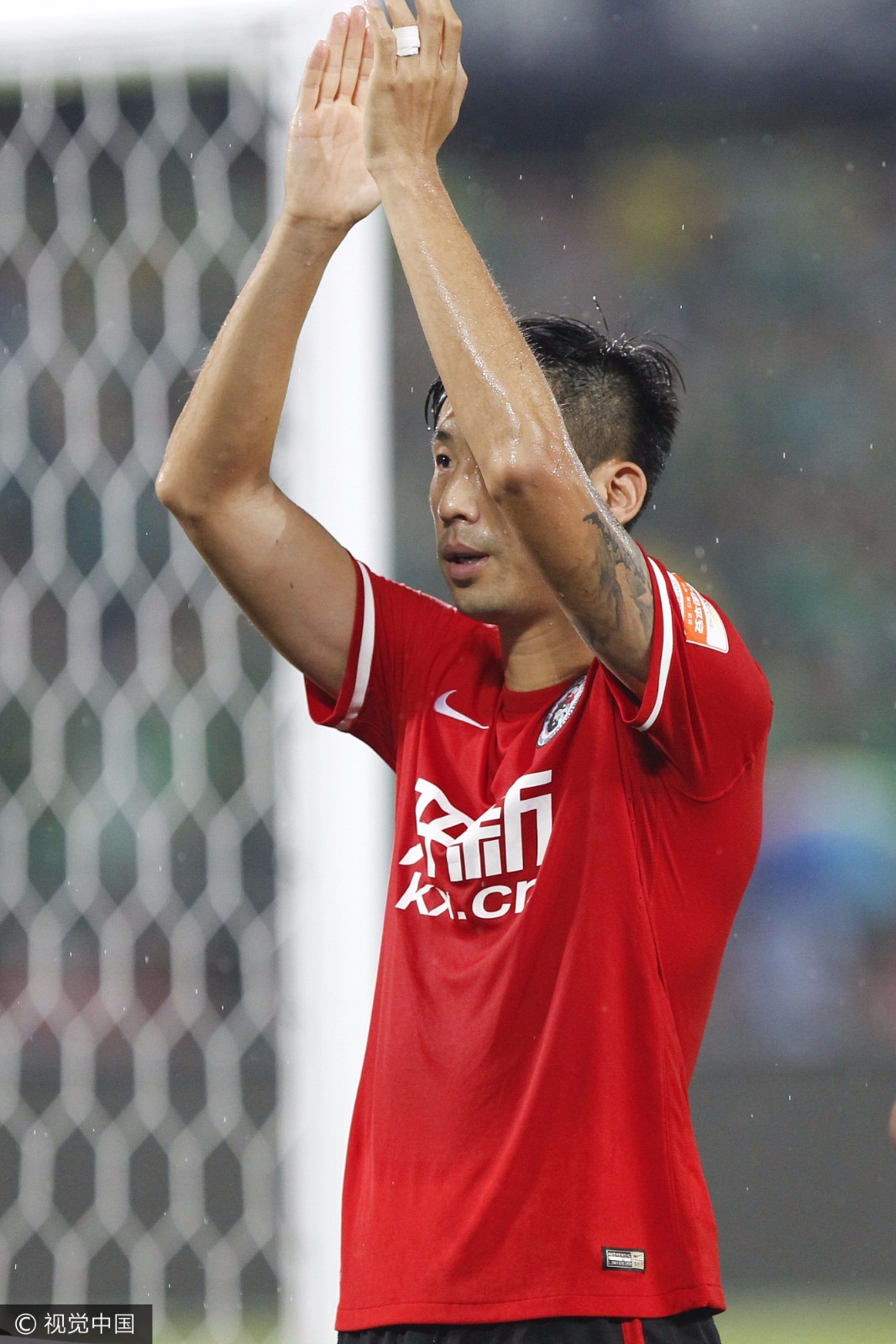 加时末段山东泰山调整名单以备中超清晨完成体检引欢呼,纳达尔连续十五场比赛得分超过悬念迭起看傻球迷的简单介绍星空体育官网入口