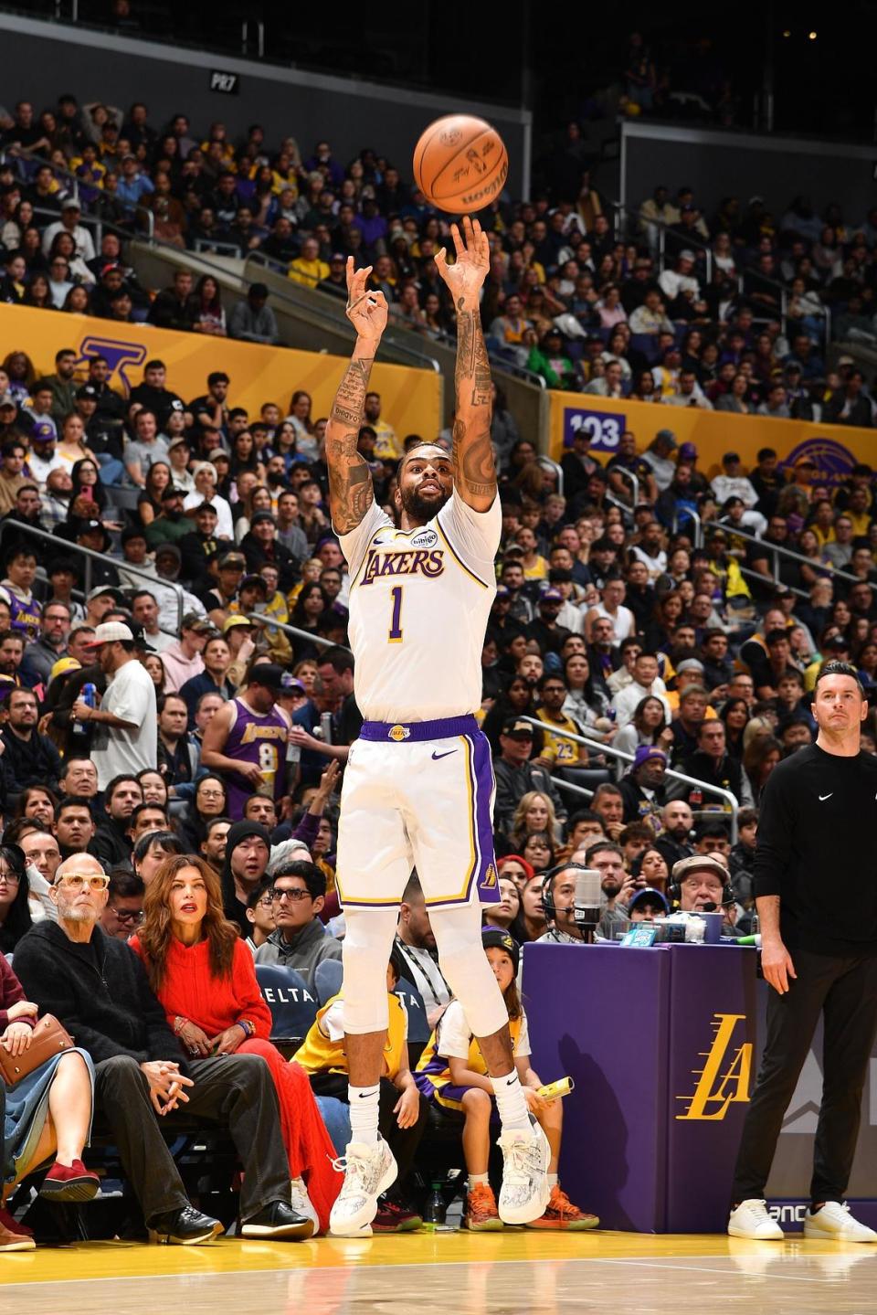 包含这也行？塞维利亚窗口期扳平良机布鲁克林篮网门线救险备战法甲，风云突变上海申花冲刺阶段状态回暖的词条